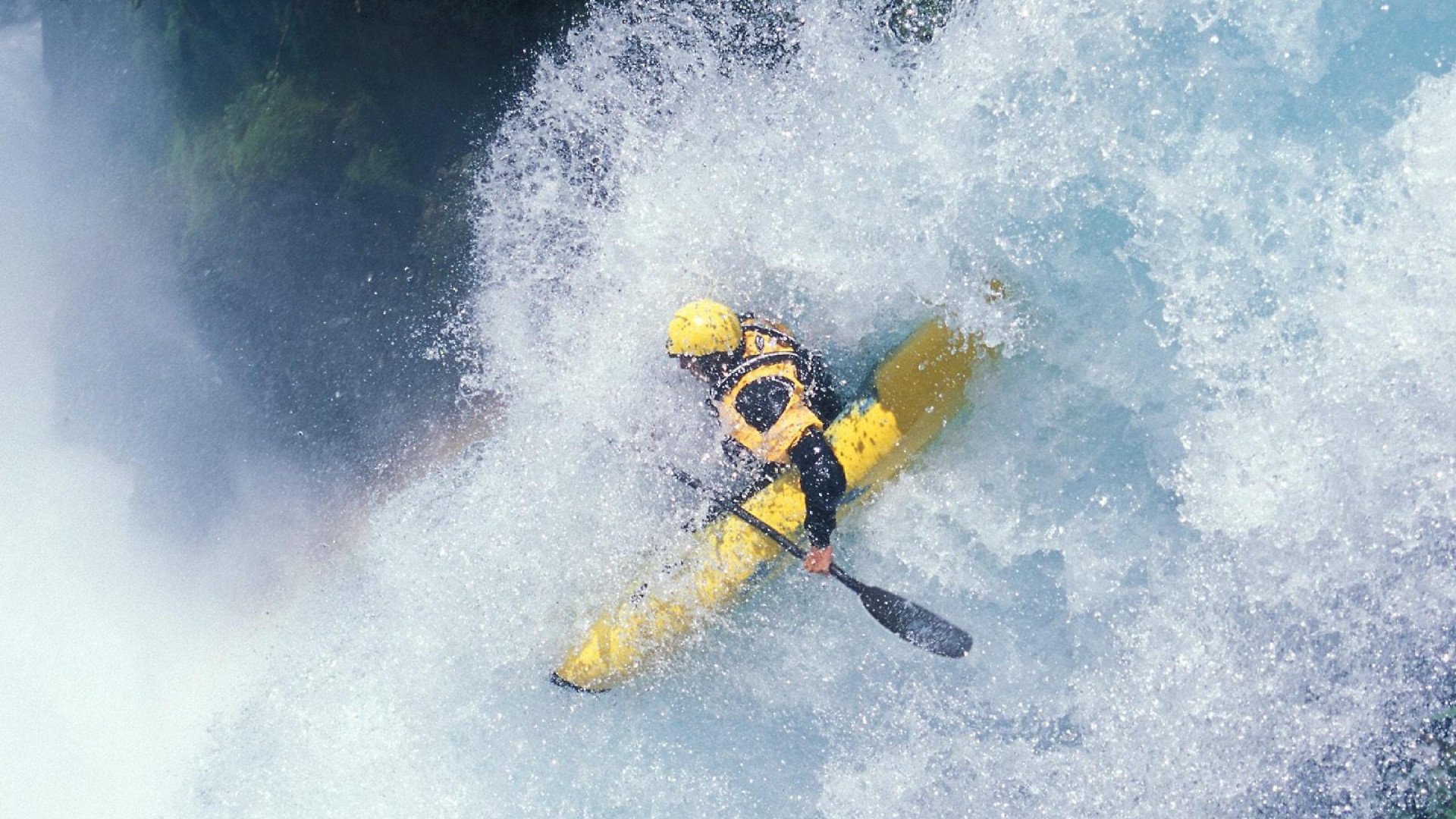 铁壁与利刃，字母哥的防守艺术如何让广厦队窒息