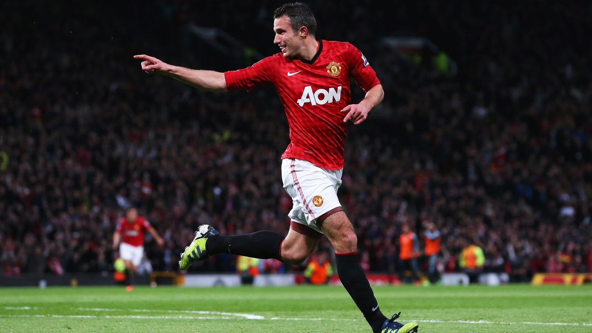 贝林厄姆爆发破局，切尔西强压AC米兰展现战术韧性