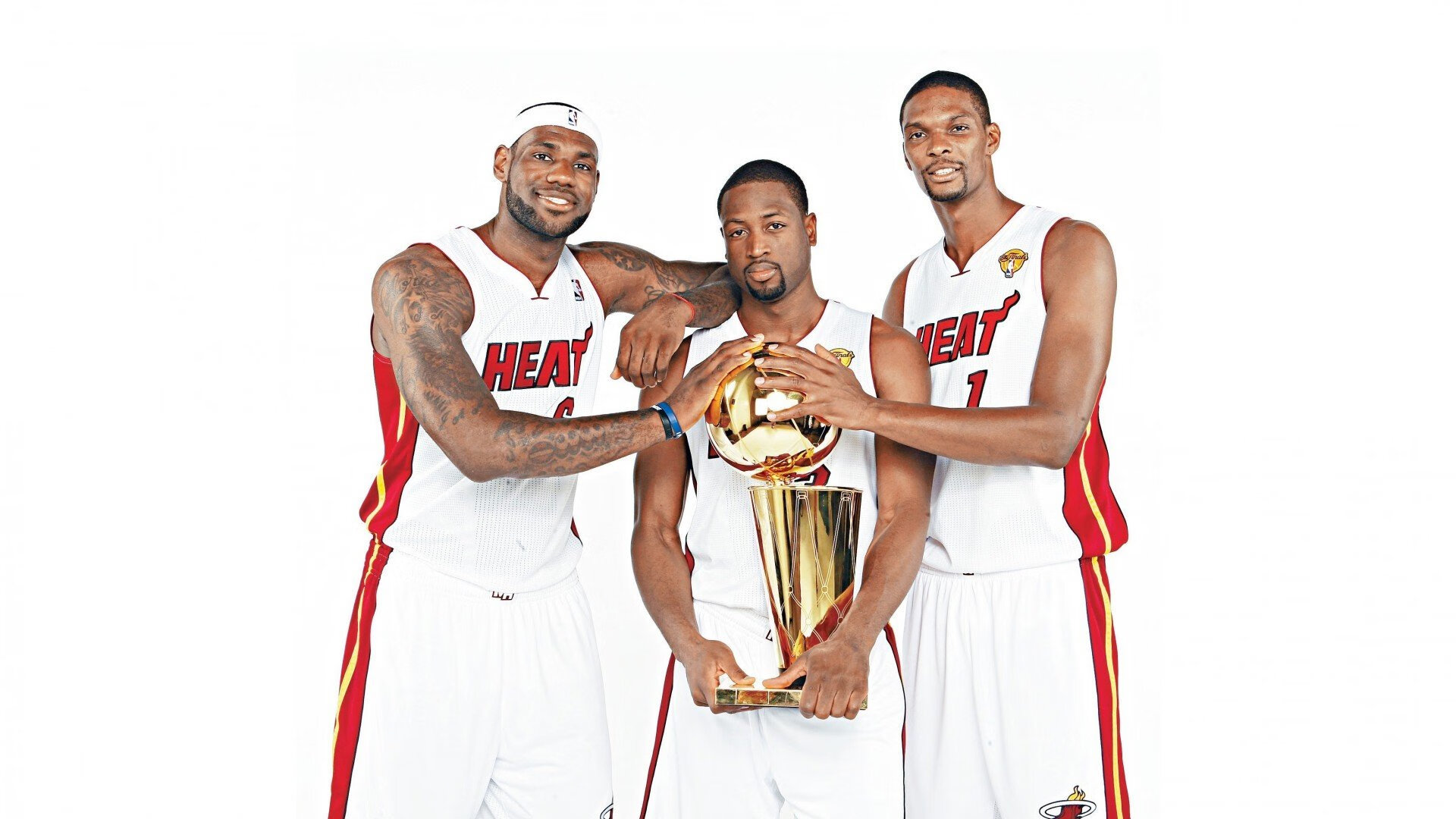 南粤铁骑踏碎银黑军团，杰伦·格林狂飙47分诠释新王登基